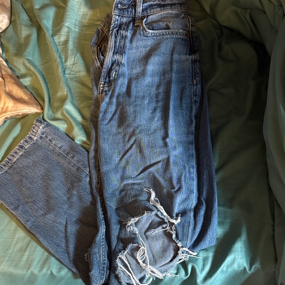 Arizona Jean Company High Rise Distressed Blue Jeans